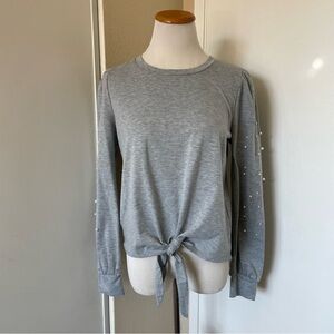 5 FOR $25 SALE 💗 Gray Tie-Front Long Sleeve Top